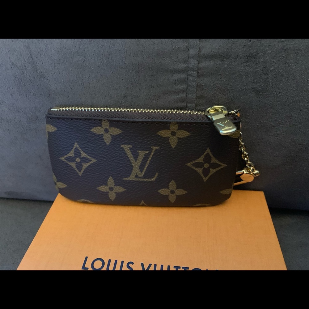 BNIB Louis Vuitton Monogram Canvas Key Pouch - Picture 3 of 5